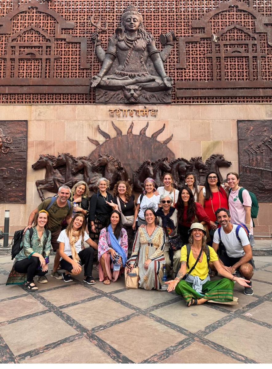 El grupo en Varanasi